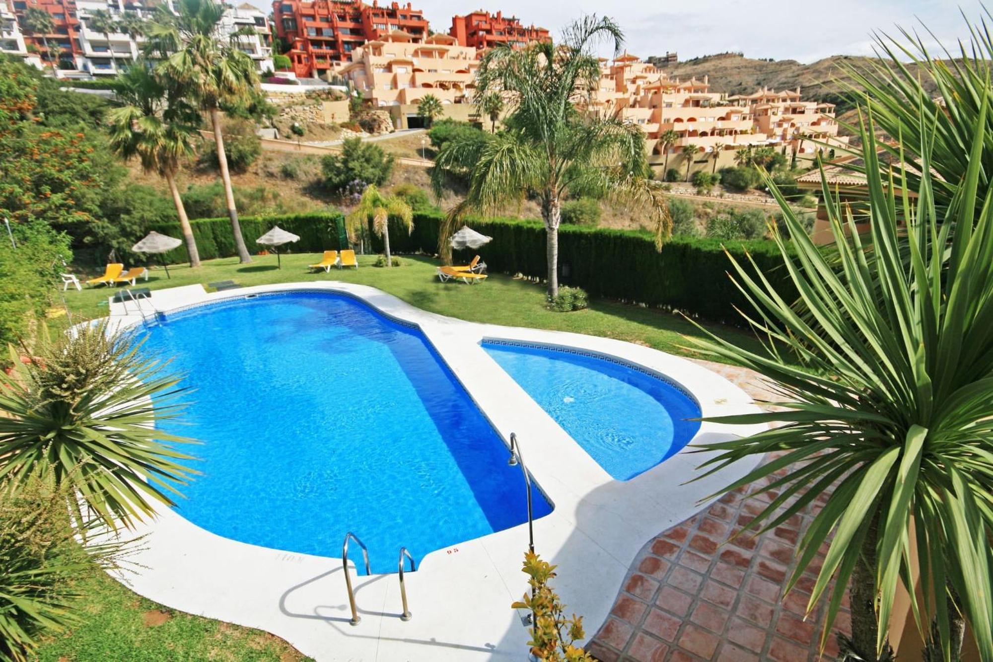 3 Bedroom Penthouse Apartment In Calahonda MIJAS COSTA Exteriör bild