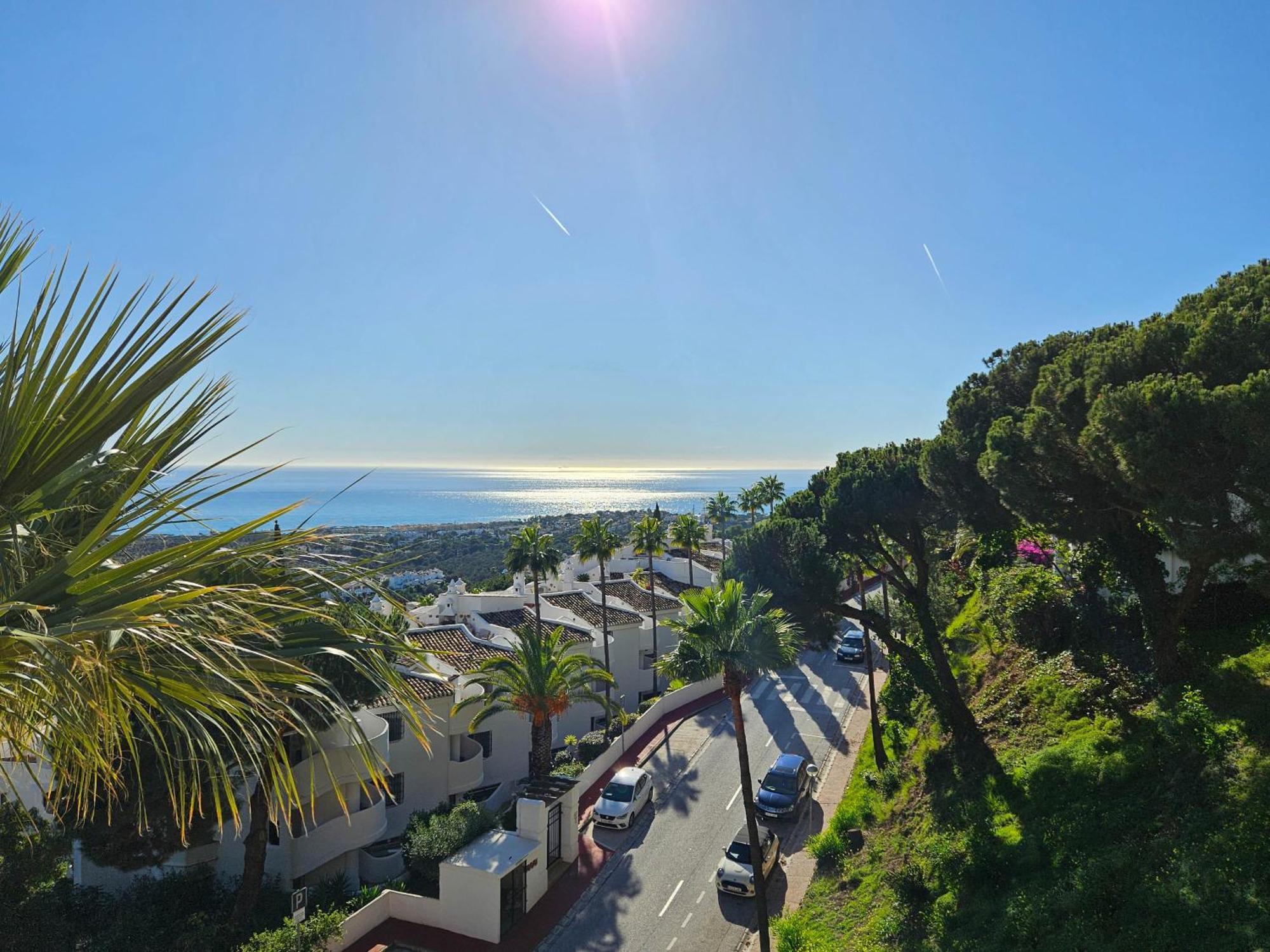 3 Bedroom Penthouse Apartment In Calahonda MIJAS COSTA Exteriör bild